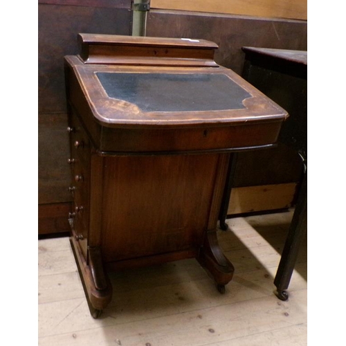 1954 - VICTORIAN INLAID DAVENPORT