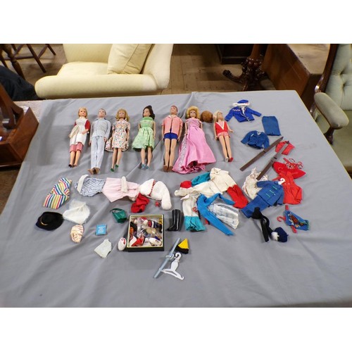 1367 - COLLECTION OF 1960 BARBIE AND OTHER DOLLS IN COSTUMES