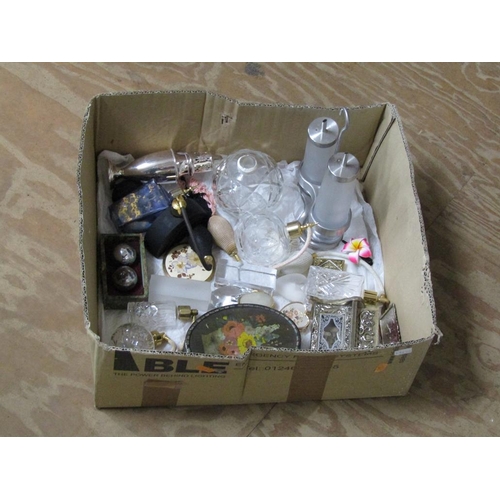 173 - BOX TO INCL ATOMISERS, SILVER PLATE, DRESSING TABLE ITEMS ETC