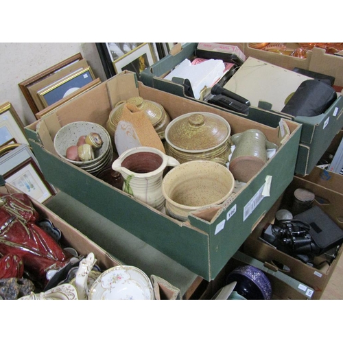 192 - BOX OF MIXED STUDIO POTTERY TO INCL VASES AND TUREENS