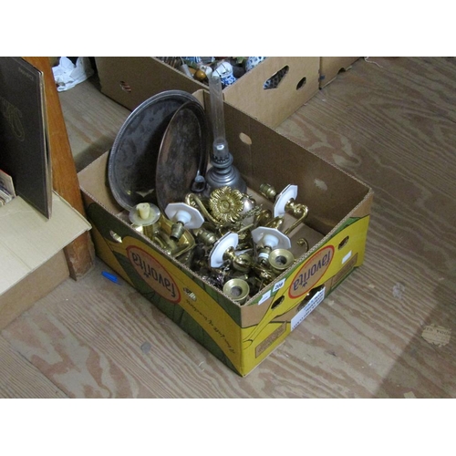 208 - BOX OF MIXED METALWARE - SILVER PLATE, WALL LIGHTS ETC