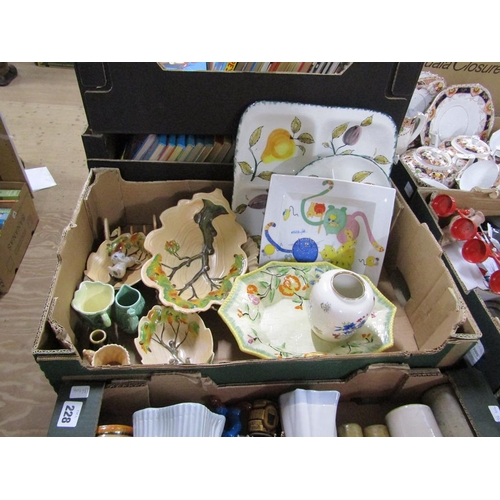 227 - BOX OF MIXED CERAMICS TO INCL CARLTONWARE WOODLAND