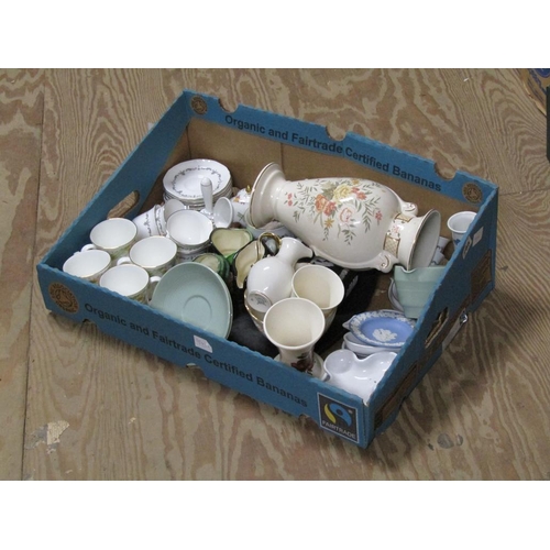 285 - BOX OF MIXED CHINA TO INCL TEAWARES