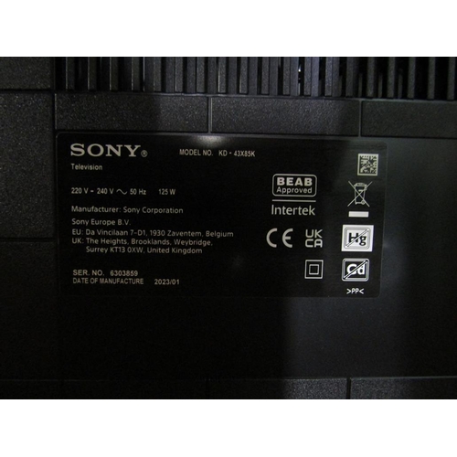 583 - SONY FLAT SCREEN TV