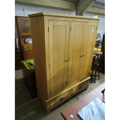 642 - MODERN OAK THREE DRAWER WARDROBE - 133 W X 183.5 H x 52 CMS D