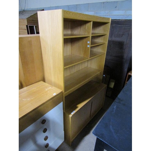 804 - OAK WALL UNIT