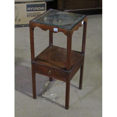 839 - GEORGIAN MAHOGANY WASH STAND