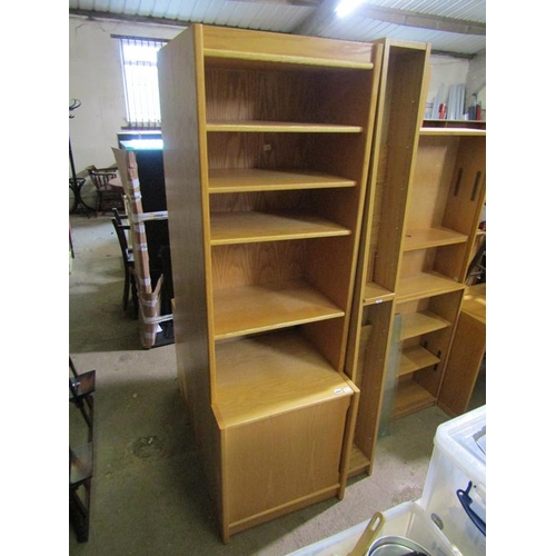 844 - OAK BOOKCASE