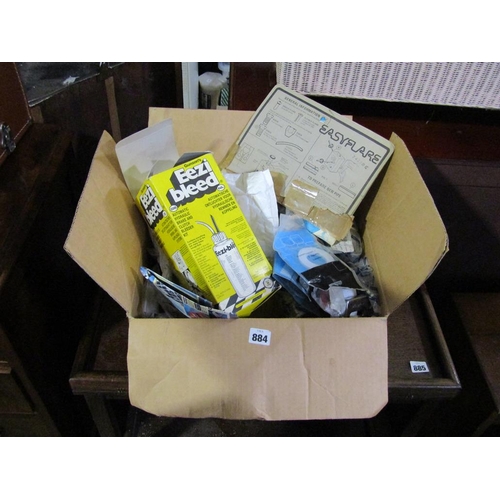 884 - BOX OF MIXED PLUMBING FITTINGS