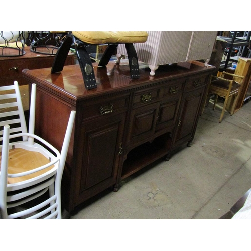 901 - VICTORIAN MAHOGANY SIDEBOARD