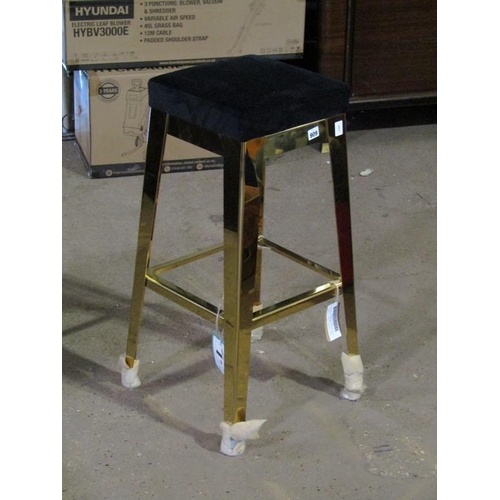 909 - BLACK VELVET UPHOLSTERED BAR STOOL