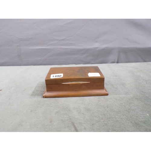 1490 - EARLY 20C COPPER CIGARETTE BOX, 17CM W