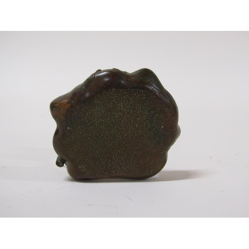 1510 - BRONZE FIGURATIVE CANDLE HOLDER IN FORM OF A FROG ON LILYPAD