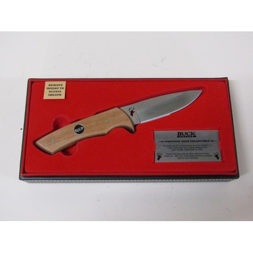 1552 - BUCK HUNTING KNIFE IN ORIGINAL BOX WITH LEATHER SHEATH; BUCK 728 WHITE TAIL DEER COLLECTABLE HUNTING... 