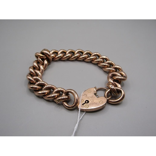 1553 - 9CT GOLD HEAVY LINK BRACELET WITH HEART SHAPED PADLOCK, 26g