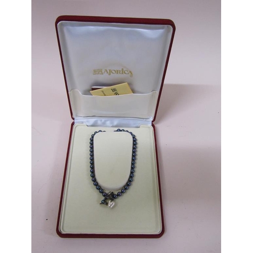 1631 - MAJORICA CULTURED PEARL NECKLACE WITH STONE SET PENDANT