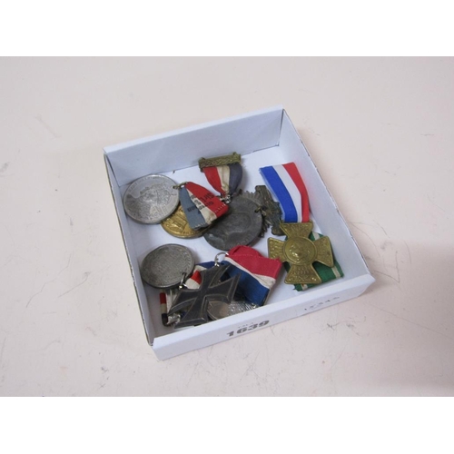 1639 - BOX OF COMMEMORATIVE MILITARY MEDALS