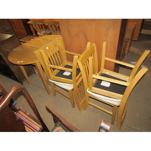 662 - TABLE AND FOUR CHAIRS