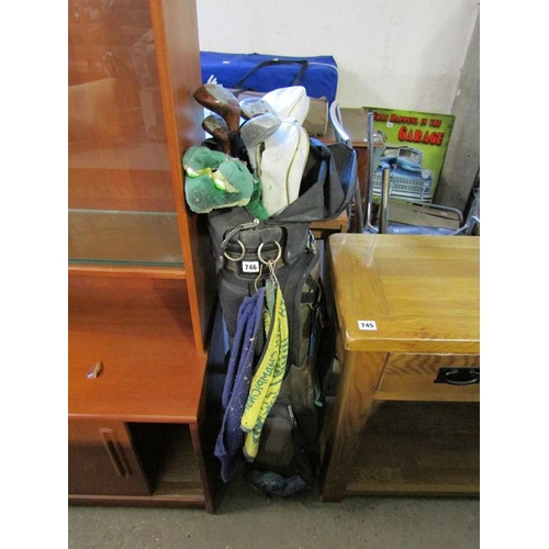 746 - GOLF CLUBS AND BAG