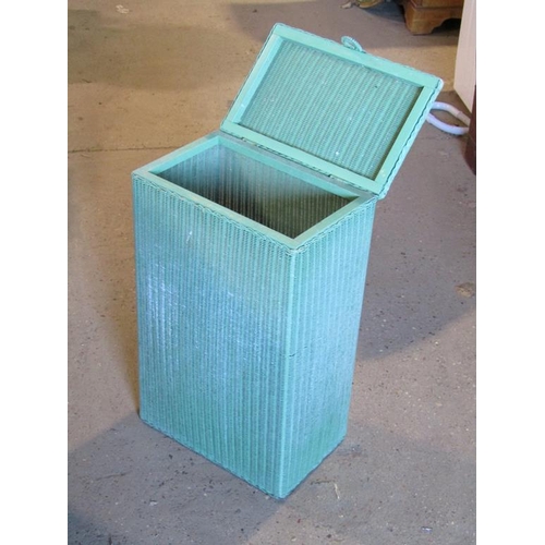 776 - LLOYD LOOM LINEN BASKET