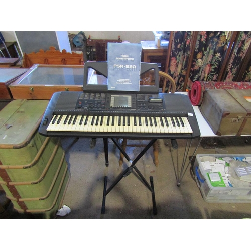 780 - YAMAHA ELECTRIC ORGAN ON STAND