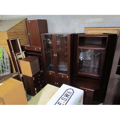 870 - LARGE WALL UNIT