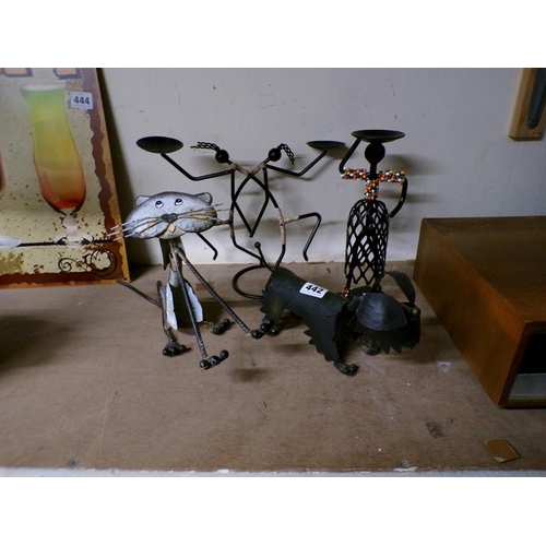 442 - METAL ANIMALS AND CANDLE HOLDERS