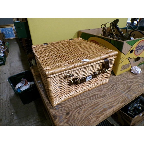 483 - WICKER HAMPER