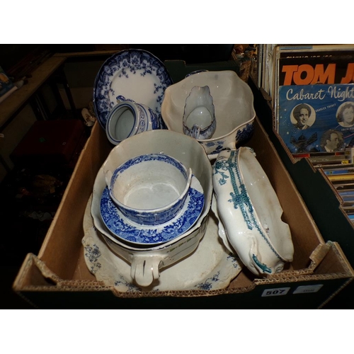 507 - BOX OF TABLEWARES