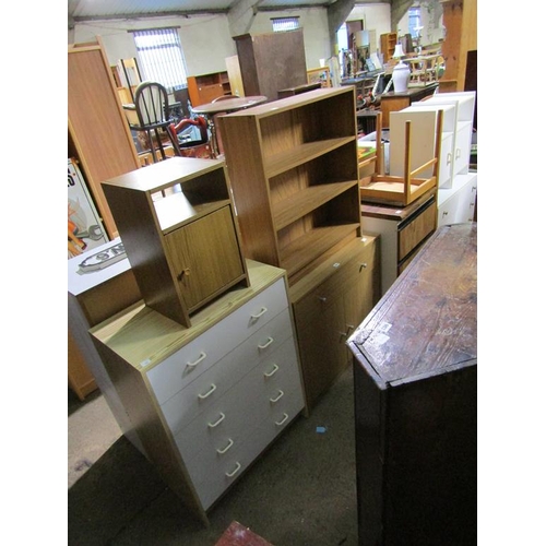 902 - COLLECTION OF HOUSEHOLD AND BEDROOM FURNITURE - CHESTS OF DRAWERS, BOOK SHELVES ETC