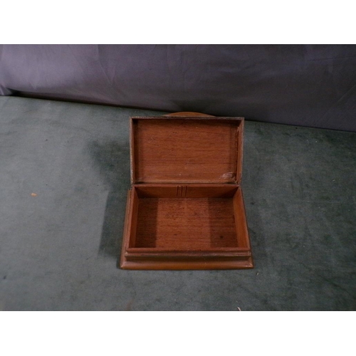 1475 - COPPER CIGARETTE BOX, 17CM W