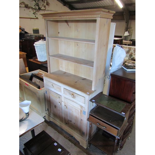 595 - PINE DRESSER