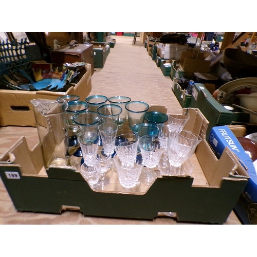 189 - BOX OF GLASSWARE TO INCL CRYSTAL WINES