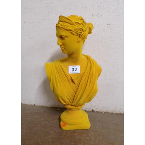 32 - YELLOW VELET BUST