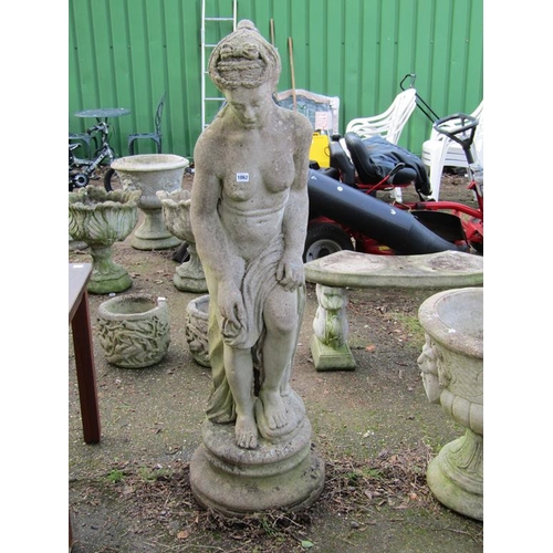 1062 - GARDEN STATUE