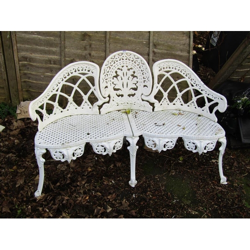 1076 - METAL GARDEN BENCH