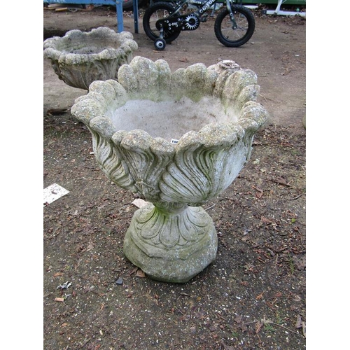 1084 - GARDEN URN ON STAND