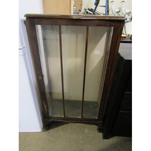 601 - WALNUT VENEERED DISPLAY CABINET