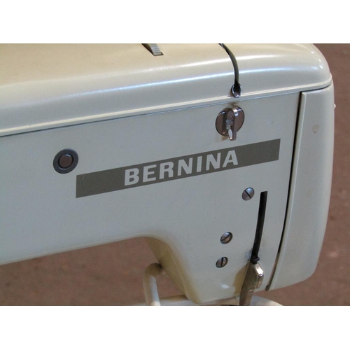 619 - BERNINA VINTAGE SEWING MACHINE