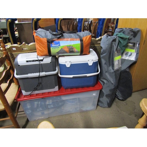 657 - QTY OF CAMPING EQUIPMENT AND CHAIRS