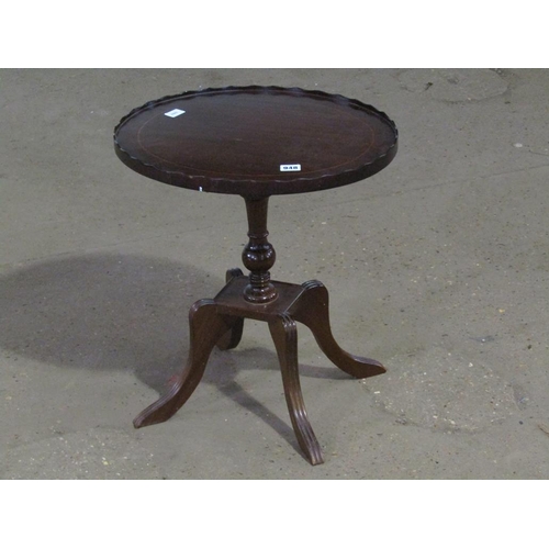 948 - REPRODUCTION MAHOGANY TRIPOD TABLE