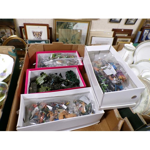 202 - BOX OF TOY SOLDIERS, TANKS, GUN ETC