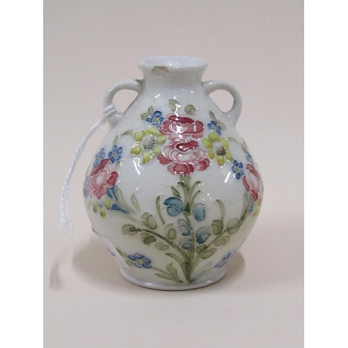 1510 - MACINTYRE MOORCROFT MINIATURE TWO HANDLED URN (A/F CHIP TO BASE)