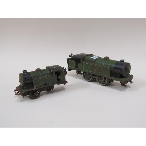 1555 - TWO O GAUGE LNER WIND UP TRAINS