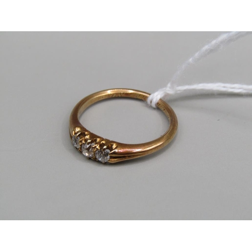 1592 - GOLD THREE STONE DIAMOND RING SIZE N