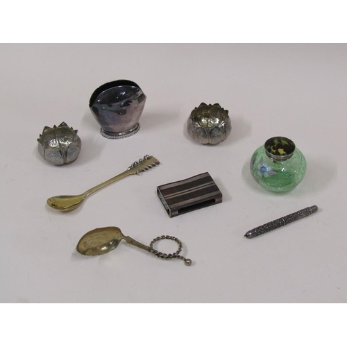 1683 - BOX OF MIXED SILVER TO INC. GREEN GLASS CRACKLE GLAZED POT, CONTINENTAL SILVER MATCHBOX HOLDER AND A... 