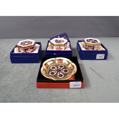 1818 - DERBY IMARI TRINKET POTS; DISH, 11CM DIAM