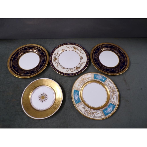 1828 - COLLECTION OF MINTONS GILT TOOLED PLATES - LARGEST 28CM DIAM