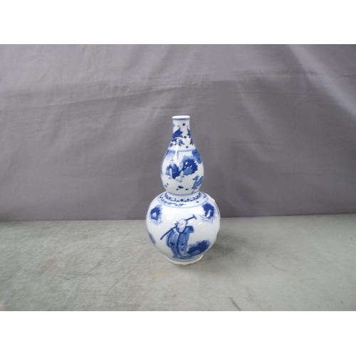 1900 - ORIENTAL BLUE AND WHITE DOUBLE GOURD VASE, 30cms H