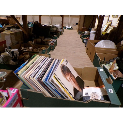 203 - BOX OF RECORDS TO INCL BEATLES